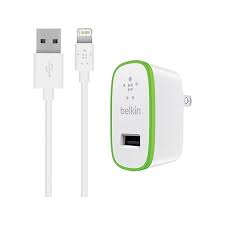 Belkin Boost Up 12w 2 4a Charger With Chargesync Cable For Ipad And Iphone 5 F8j125tt04 Wht At Staples