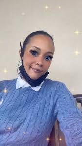 Ariane Walker's Instagram, Twitter & Facebook