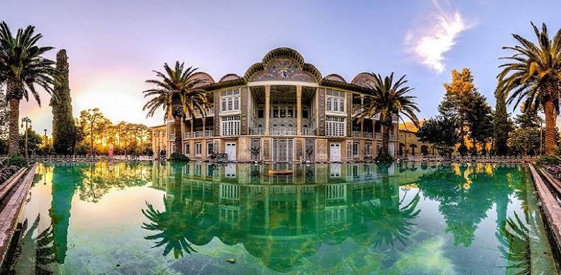 Eram Garden in Shiraz — The classic Persian paradigm of decentralized harmony, AI generated