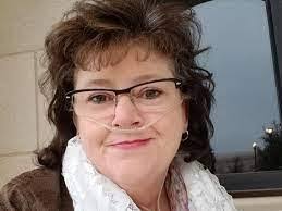 Dawn Bourg's Instagram, Twitter & Facebook