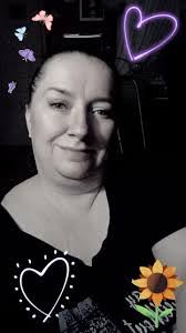 Misty Neely's Instagram, Twitter & Facebook