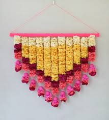 The party wall is an unique and a very creative blog with beautiful ideas and inspirational party decor. 7 Diy Flower Garland Ideas To Decorate Your House