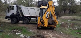 Autorizatia de gospodarire a apelor este un act de reglementare emis de catre administratia nationala „apele romane si/sau de catre subdiviziunile acesteia (administratiile bazinale si/sau sistemele de gospodarire a apelor) pentru punerea in functiune sau exploatare noi sau pentru cele deja existente. Sistemul De GospodÄrire A Apelor Dolj A Ridicat 20 Mc De DeÈeuri Euro Sud Tv