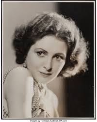 Claire Mcdowell's Instagram, Twitter & Facebook