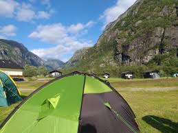 Jun 19, 2021 · besonders reizvoll sind die routen nach lysebotn und von dort nach rysstad/valle über die fv 337. Foto Galerie Kjerag Lysebotn Camping Resort Norwegen