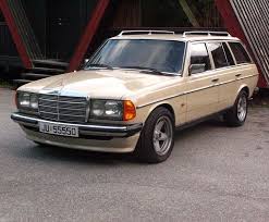 My M117 V8 Powered 280te Back In 2010 M117 560 280te S123 W123 W123club W123love Mercedes Benz Mercedesbenz 560te Young Mercedes Mercedes W123 Benz