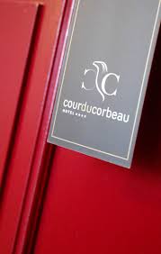 Cour Du Corbeau Strasbourg Chambres Decoration Design Entree D Une Chambre Cour Du Corbeau Cour Corbeau