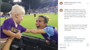 boy with one arm meets footballer with one arm