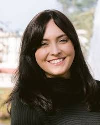 Denise Stilwell's Instagram, Twitter & Facebook