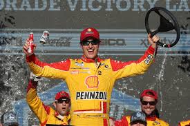 With full force, he yanked hamlin out of the pile of bodies and onto the ground. Nascar Cup Series Championship Joey Logano Confident In Chances