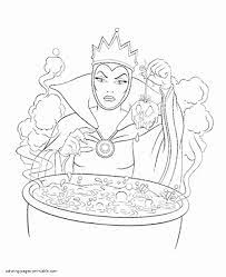 Disney Villains Coloring Book Awesome Evil Queen From Snow White Of Disney Coloring Pages Disney Coloring Pages Coloring Books Snow White Coloring Pages
