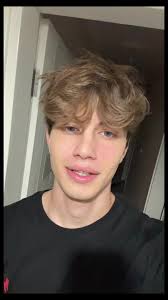 Cindy Bebek Gibi Kız: Eğlenceli Videolar ve Remixler