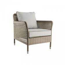 Habitat et jardin.com leader de la maison et du plein air vous propose un large choix de mobilier de jardin, de habitat et jardin.com est ravi de vous accueillir sur son site. Fauteuil De Salon De Jardin En Resine Tressee Brin D Ouest
