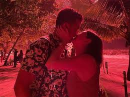 Chloé zhao (born zhao ting, march 31, 1982)1 is a chinese film director, screenwriter, producer, and editor. Angelica Panganiban Reveals New Boyfriend On New Year S Eve Philstar Com