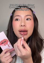 shade: comes naturally @Kylie Cosmetics @Kylie Jenner #glossylipkit #k...