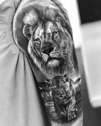 «beautiful lion and cub design by arron 🖤🖤. Lion Cub Tattoo