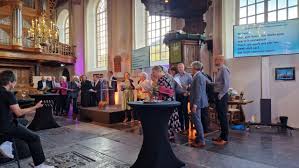 Muzikale verrassingen bij afscheid burgemeester Fred Veenstra