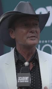 Tom Mcgraw's Instagram, Twitter & Facebook