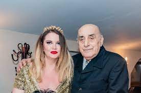Vedeta este pentru prima dată când o vedeţi aşa la tv! Cum Au Ajuns SÄƒ Fie ImpreunÄƒ Oana È™i Viorel Lis Ce Spune Femeia Despre Banii Fostului Primar Impact