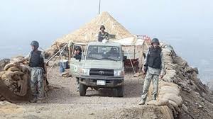 وهذه القوات مسؤولة عن الحدود البرية المتداخلة مع السعودية و عمان. Ø§Ù„ØªÙ‡Ø±ÙŠØ¨ Ø£Ùˆ Ø§Ù„Ù…ÙˆØª Ø·Ø±ÙŠÙ‚Ø© Ø§Ù„Ø­ÙˆØ«ÙŠ Ù„Ø¥Ø¬Ø¨Ø§Ø± Ø§Ù„ÙŠÙ…Ù†ÙŠÙŠÙ† Ø¹Ù„Ù‰ Ø§Ù„ØªØ³Ù„Ù„