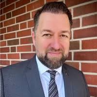 200+ Profile mit dem Suchbegriff „Lüers“