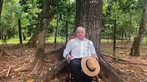 Entre caminatas y pozol: Así es la vida de AMLO, jubilado de la política, en su finca de Palenque