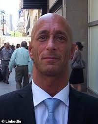 Medias and tweets on melissadderosa ( melissa derosa ) ' s twitter profile. Ex Con Is Arrested For Threatening To Slice Gov Cuomo S Top Aide And Calling Her A Murderer News Chant Usa