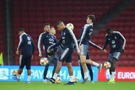 Matchs en direct de france : Un Dernier Maillot Des Bleus Pour L Euro 2020 Aurait Fuite L Equipe