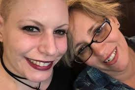 Julie Didomenico's Instagram, Twitter & Facebook