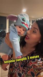 Celebrando los 3 Meses de María Antonia