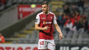 João maria lobo alves palhinha gonçalves (born 9 july 1995) is a portuguese professional footballer who plays for sporting cp as a defensive midfielder. Joao Palhinha Joao Palhinha On Twitter 19 Agosto 2020 11 05 1