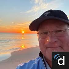 Derek Thacker's Instagram, Twitter & Facebook