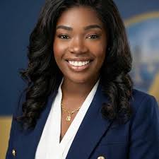 Dahlia George (@twixxchocolate) • Facebook