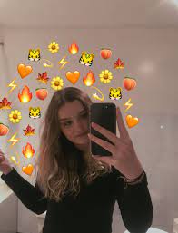 Me Snapchat Instagram Goals Selfie Mirror Aesthetic Mirrorselfie Blackandwhite Emojis Emoji Yell Snapchat Emojis Emoji Aesthetic Photo Ideas Iphone