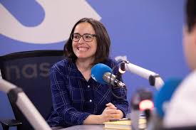 A rubrica de humor de as três da manhã está a cargo de joana marques, que se esforça sempre por ser extremamente desagradável , agora na renascença. Joana Marques Nomeada Personalidade Feminina Radio 2019 Renascenca