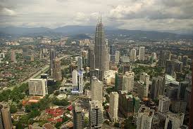 Highly recommend if you enjoy a good bar/resto. Datei View To Golden Triangle From Kl Tower Jpg Reisefuhrer Auf Wikivoyage