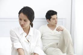 Dia juga pembimbing bagi istri dan panutan bagi anak. Suami Tidak Bertanggung Jawab Membuat Istri Menderita Ini Kisahnya