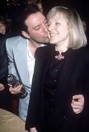 Why did freddie mercury leave his fortune to a woman? 25 Photos Of Freddie Mercury With His First And Only True Love Mary Austin Bored Panda