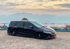 The honda odyssey is a minivan manufactured by japanese automaker honda since 1994, marketed worldwide, and now in its fourth & fifth generation in north america and japan, respectively. Bagged Odyssey Rb3 With Airgen Creative Auto Modified Facebook