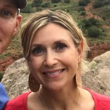 Deanna Mccabe's Instagram, Twitter & Facebook