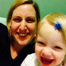 Sonya Hooks's Instagram, Twitter & Facebook