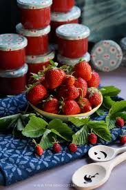 Super Fruchtige Erdbeermarmelade The Apricot Lady Erdbeermarmelade Erdbeermarmelade Rezept Erdbeeren Marmelade