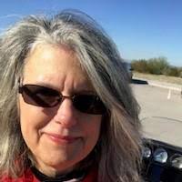 Linda Quast's Instagram, Twitter & Facebook