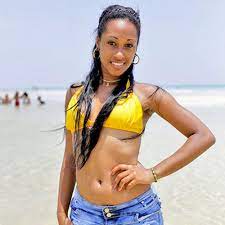 Amorbrazil sendet den frauen ihr in portugiesisch übersetztes profil und ihre fotos und fragt die frauen in einem telefongespräch, ob sie interesse haben, sie persönlich kennen zu lernen. Kuba Beach Style Selbstbewusstsein Ist Sexy