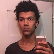 Elijah Barry's Instagram, Twitter & Facebook