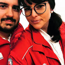 Die Ärztin, die ihr Herz an einen Feuerwehrmann verloren hat, der Polizist,  der mit einer Krankenschwester verheiratet ist