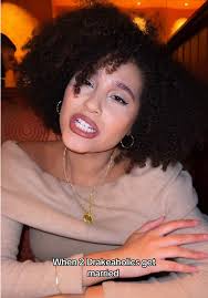 Drakeaholics = Green Flag 🤣💖 @Roy Harvey #drakeaholics #drake  #tiktokcouple #couple #funnymoments