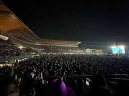 Jorge Medina y Josi Cuen hacen estallar el Estadio GNP