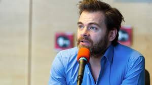 Clovis cornillac est l'invité de laurent delahousse sur le plateau du journal de 20 heures ce samedi 10 février. L Invite Clovis Cornillac Et Belle Et Sebastien Radio Play Rts