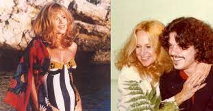 Έφυγε αθόρυβα στον ύπνο του από ανακοπή καρδιάς ο τάκης βουγιουκλάκης, σε ηλικία 82 ετών, ο γνωστός σκηνοθέτης και αδερφος της αλίκης βουγιουκλακη. H Alikh Boygioyklakh Me Ton Blassh Mponatso Ston 8eologo Spanies Eikones Apo Ton Erwta Toys